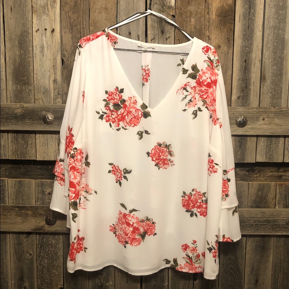 Skies Are Blue Floral V-Neck Blouse - White and Red